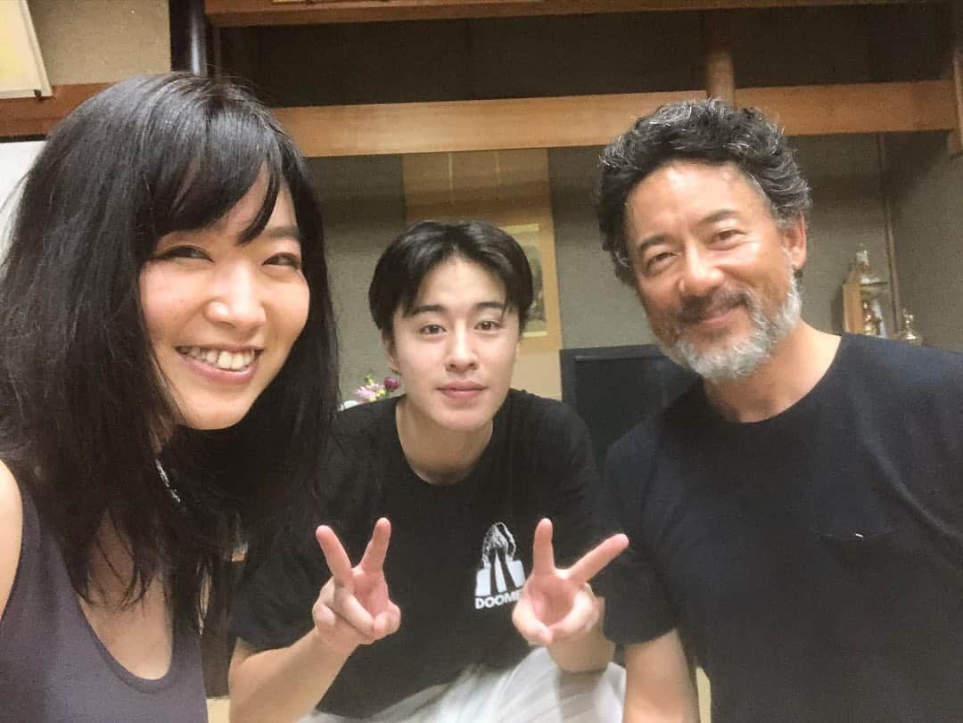 のインスタグラム：「本日『劇場版ポルノグラファー～プレイバック～』が公開になります。 僕は公平役として出演しています。 どんな役柄で登場するのかお楽しみに。 撮影時のオフショット。  https://pornographer-movie.jp  #ポルノグラファー」