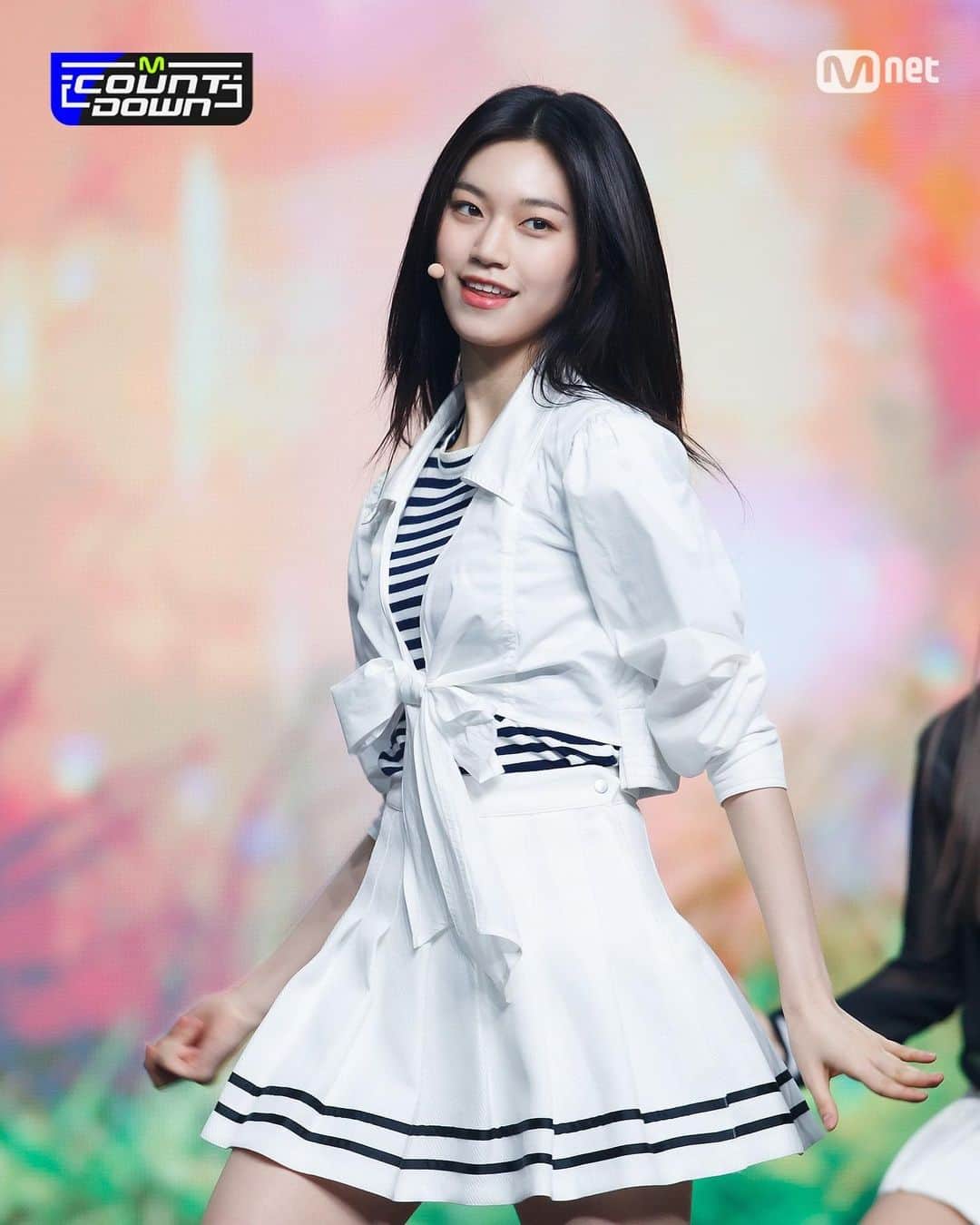 キム・ドヨンのインスタグラム：「Mnet Mcountdown Twitter update」