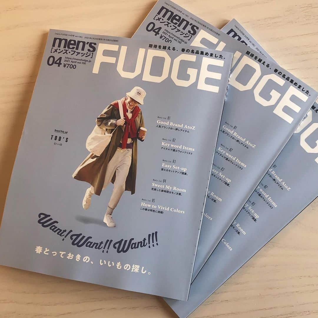 men'sFUDGE のインスタグラム：「昨日発売のmen'sFUDGE最新号は﻿ 『Want! Want!! Want!!!』がテーマ。﻿ ﻿ ブランドの欲しいもの。﻿ アイテムの欲しいもの。﻿ 編集部員が欲しいもの。﻿ スタイリストが欲しいもの。﻿ ﻿ 色んな欲しいものを詰め込みました。﻿ ﻿ そのほか、ラクをテーマにしたセットアップ企画、ヴィヴィッドカラーの使い方なとなど、春ファッションの楽しみ方をお届け。﻿ ﻿ もう、春はそこまで。﻿ 心機一転。﻿ 洋服、新調しませんか？﻿ ﻿ =================﻿ photo:Daisuke Taniguchi﻿ styling:Yoshiki Araki﻿ hair&make:Ayumi Naito〈Elme〉 model:Lucas﻿ design:Teruhisa Konno﻿ edit:Takashi Fukae〈KIP Inc.〉﻿ Mikiya Suzuki 〈KIP Inc.〉﻿ ﻿ ﻿ #mensfude﻿ #メンズファッジ﻿ #fudgemagazine﻿ #ファッジ　#ファッジ部﻿ #春ファッション﻿ #wishlist﻿ #ウィッシュリスト﻿」