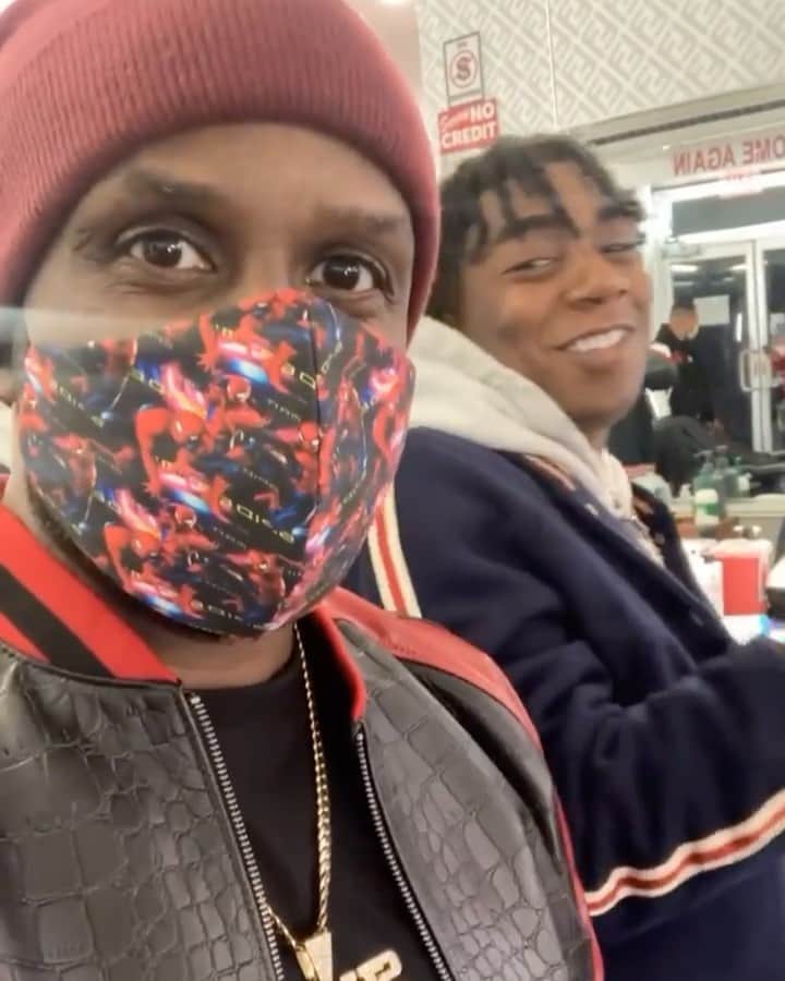 ファンクマスター・フレックスのインスタグラム：「BROOKLYN VIDEO SHOOT! FunkFlex / @fredobang !!!! Fredo is one of the funniest people on the planet!!!! He needs a podcast!!!! 🎥 @juganot @fade2famous @daruccileather WHO SHOULD I COLLAB WITH NEXT?」