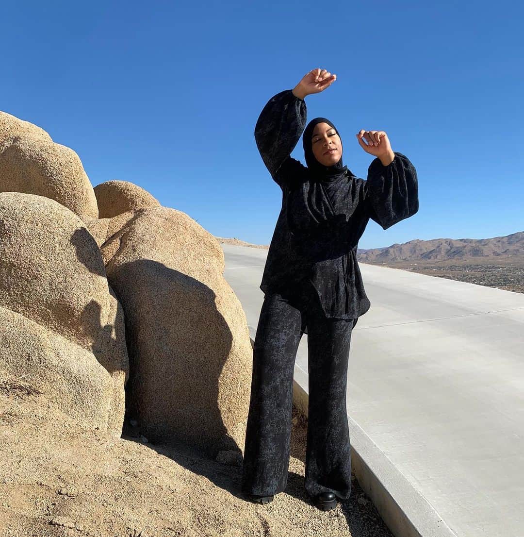 イブテハージ・ムハンマドのインスタグラム：「Unbothered.」
