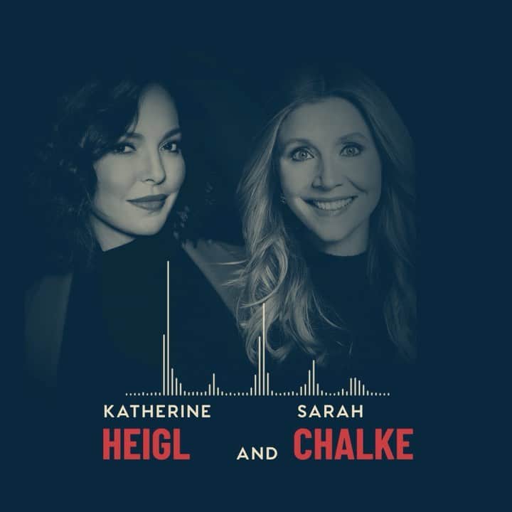 アンナ・ファリスのインスタグラム：「First kisses are awkward. Especially in front of a live audience when your nose is running @_sarahchalke @unqualified」