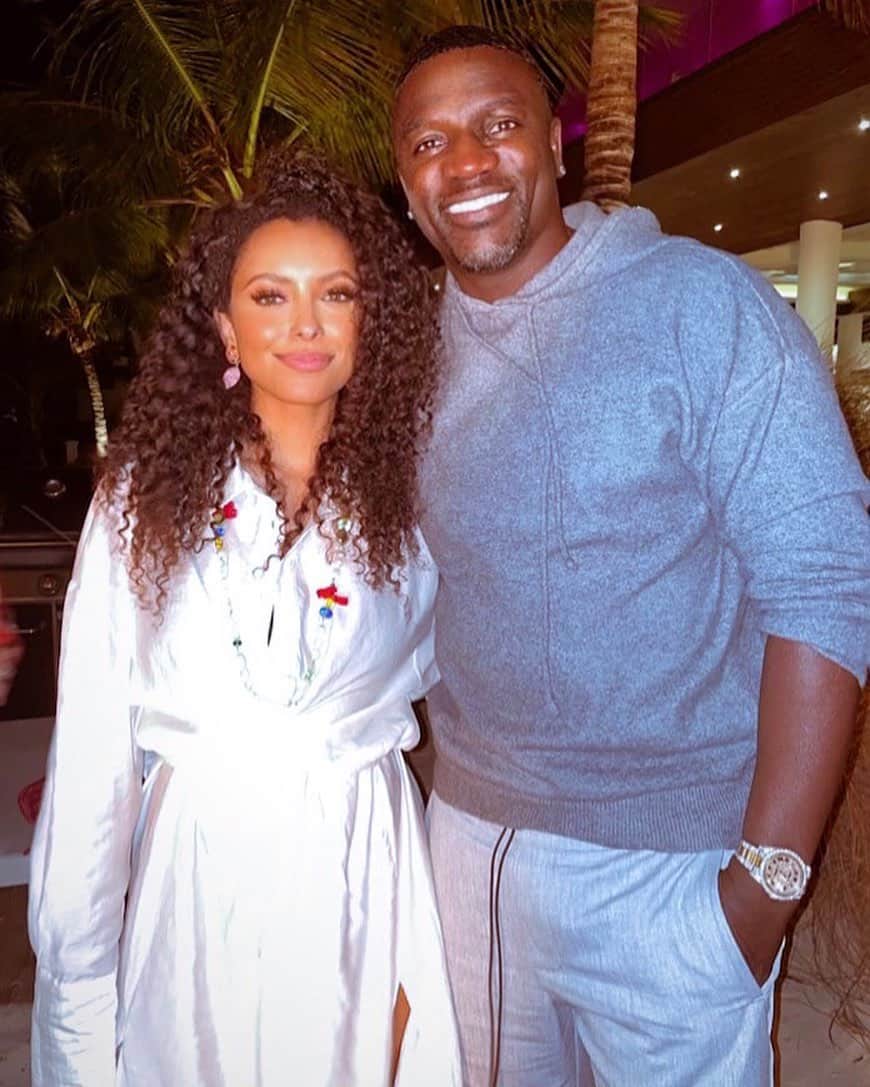 カテリーナ・グレアムのインスタグラム：「Loved seeing one of my favorite people @akon in Antigua.」