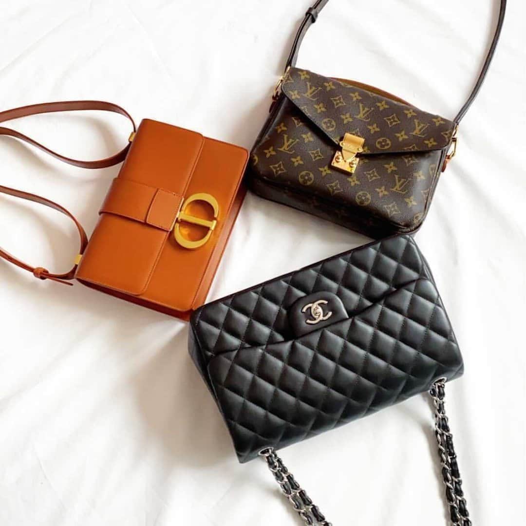GILTのインスタグラム：「Take your pick. #Dior, #LouisVuitton, or #Chanel? Photo by: @lizalovesluxe.」