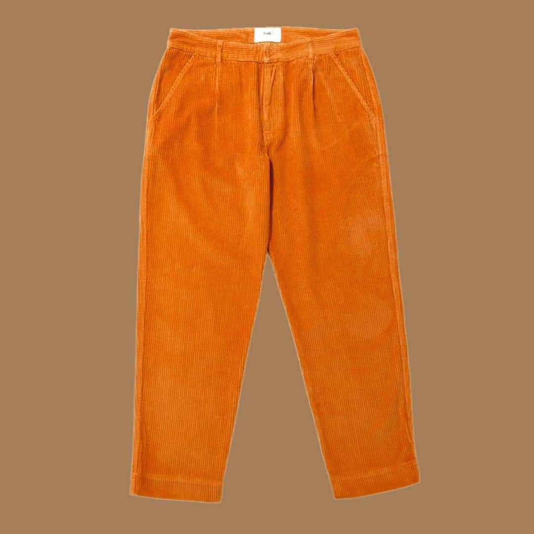 フォークのインスタグラム：「Amber up, with our best selling SIGNAL trouser style in lush corduroy. Perfect seasonal transition.  #corduroy #orange #folk」