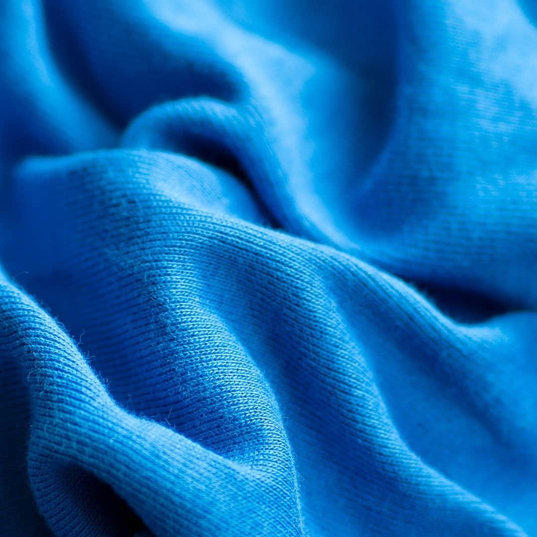 のインスタグラム：「100% cotton feels like a beautiful forest during golden hour. The fabric is also naturally hypoallergenic making it perfect for those with sensitive skin. Pure cotton is also odor resistant and durable so don't worry about piling 🙏⁠」