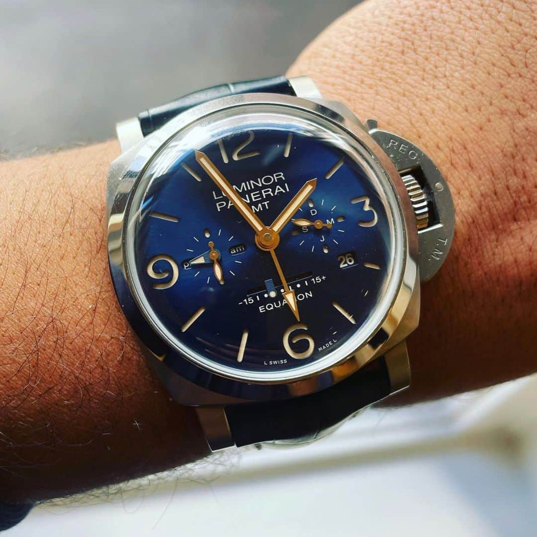 パネライのインスタグラム：「That blue dial gets me every time.  Here it is on the #Panerai #PAM670 Luminor Marina Equation of Time. Pic by @timewatchesoslo #PaneraiCentral」