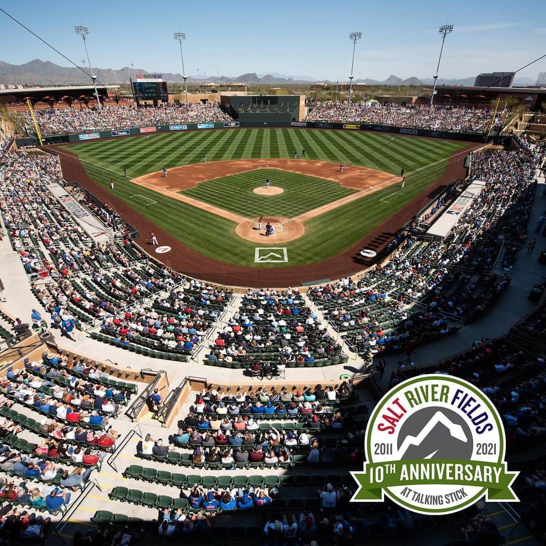アリゾナ・ダイヤモンドバックスのインスタグラム：「10 years ago marked the first-ever game at @SaltRiverFields!  We're so excited to celebrate its 10th anniversary throughout this Spring Training. 🥳」
