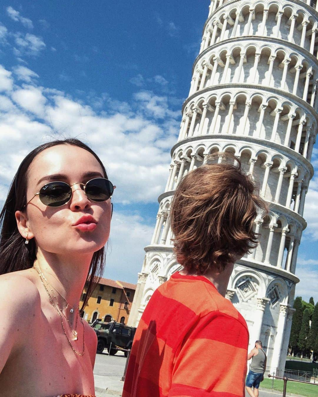 アンディー・トレスさんのインスタグラム写真 - (アンディー・トレスInstagram)「Italia, we love you! 🇮🇹 #pisa」2月27日 3時11分 - stylescrapbook