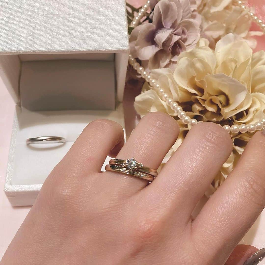 JKプラネット銀座.表参道.福岡|結婚指輪セレクトショップさんのインスタグラム写真 - (JKプラネット銀座.表参道.福岡|結婚指輪セレクトショップInstagram)「💍 @jkplanet.jewelry 【JK Planet Limited Edition】 💎JKPlanetオリジナルブランド💎 銀座本店・横浜元町店・名古屋栄店・福岡天神店にて先行販売中♡ メイドインジャパンによる高品質ブランド。 熟練の職人による磨き仕上げで、滑らかな指通り。 ダイヤモンドは、全てハート&キューピッドをセッティングし上質な輝きです💍 ・…・…・…・…・…・…・…・ @jkplanet.jewelry 銀座本店・横浜元町店・名古屋栄店・福岡天神店にてお取り扱い中♡ 🔽JK Planet  SHOP LIST🔽 銀座本店・表参道店・横浜元町店・名古屋栄店・福岡天神店・熊本上通店・鹿児島天文館店・宮崎橘通り店 ・…・…・…・…・…・…・…・ #JKPlanet  #JKプラネット  #結婚指輪JKPlanet #婚約指輪JKPlanet #結婚指輪のセレクトショップ  #婚約指輪のセレクトショップ  #JKPlanetオリジナルブランド #JKPlanet限定 #コンビネーションリング  #エンゲージリング #エンゲージ #婚約指輪  #マリッジリング #マリッジ #結婚指輪  #結婚指輪選び #結婚指輪探し  #婚約指輪選び #婚約指輪探し  #結婚指輪💍 #結婚指輪銀座 #結婚指輪横浜 #結婚指輪名古屋 #結婚指輪福岡」2月26日 18時19分 - jkplanet.jewelry