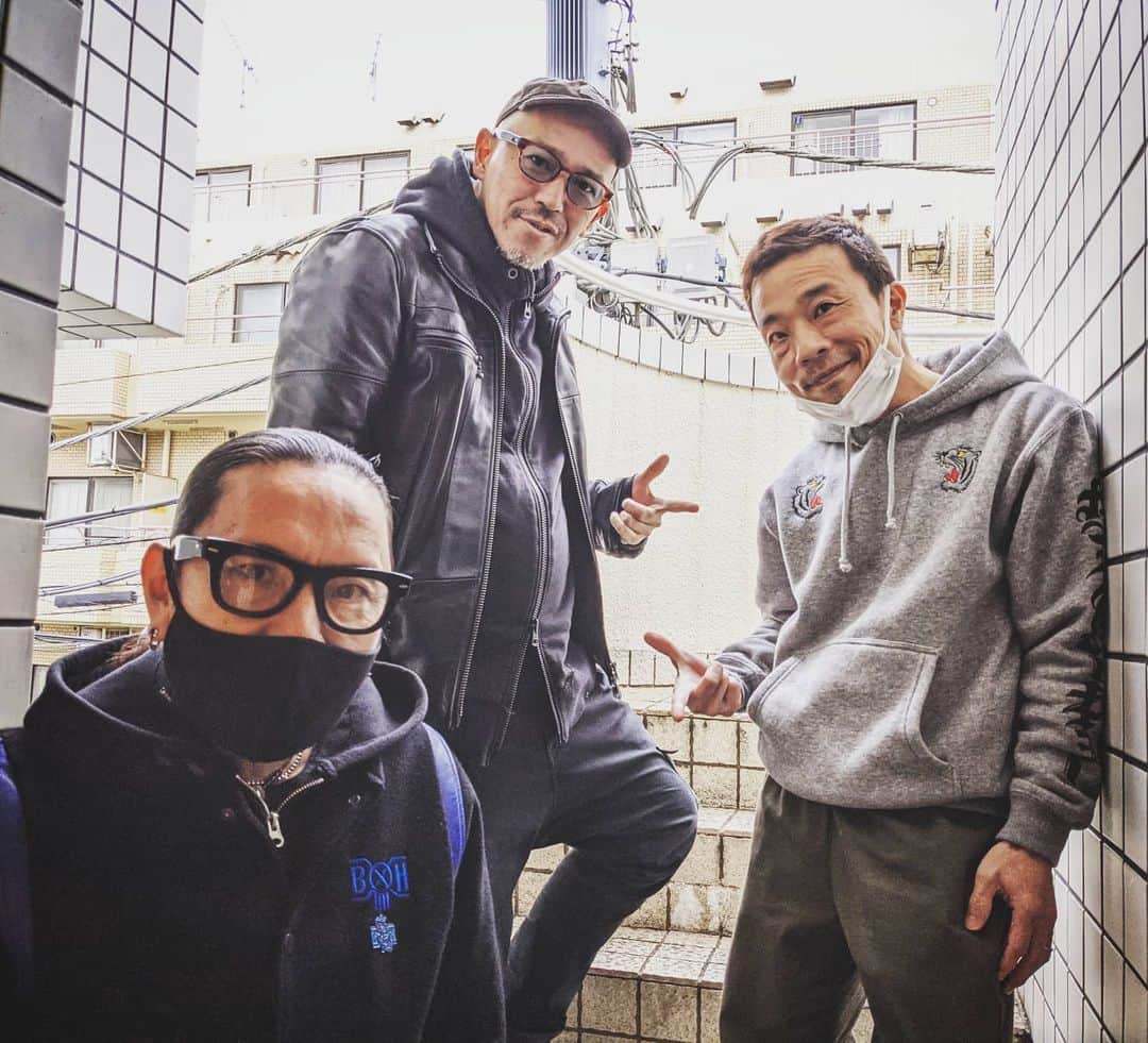 のインスタグラム：「BOUNTY HUNTERヒカルさん 7STARS DESIGN岩田さんと 久々に会って濃い話に花が咲いた」