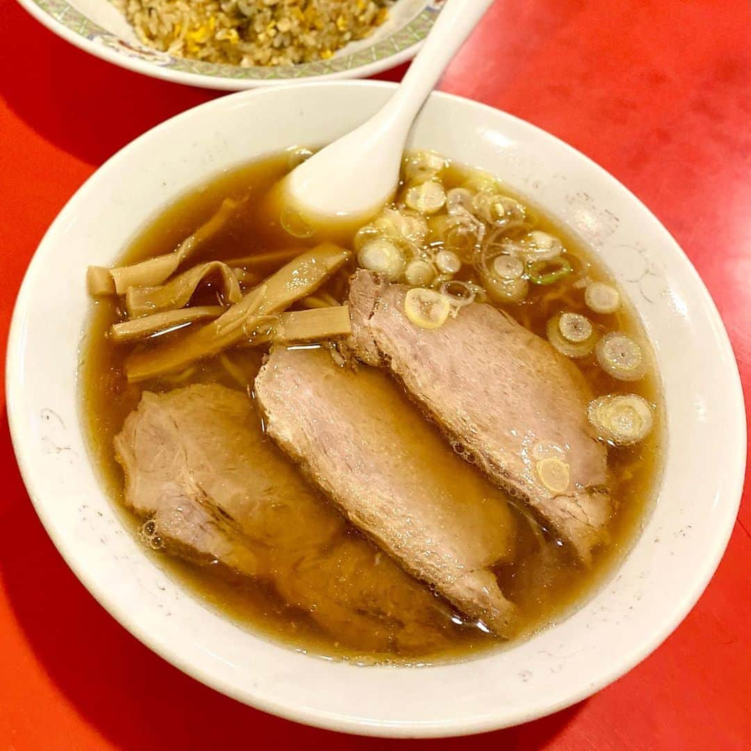 新山大さんのインスタグラム写真 - (新山大Instagram)「最近前よりもラーメン食ってないんじゃない？って言われたけど、載せてないだけで食ってますから🍜 #この一週間で食べたラーメン #麺屋らいぞう #麺家しろう #ひらこ屋㐂ぼし #玲華苑 #ハルピン飯店 #ドラゴンラーメン #食いすぎだな #麺スタグラム」2月26日 19時01分 - dai_niiyama