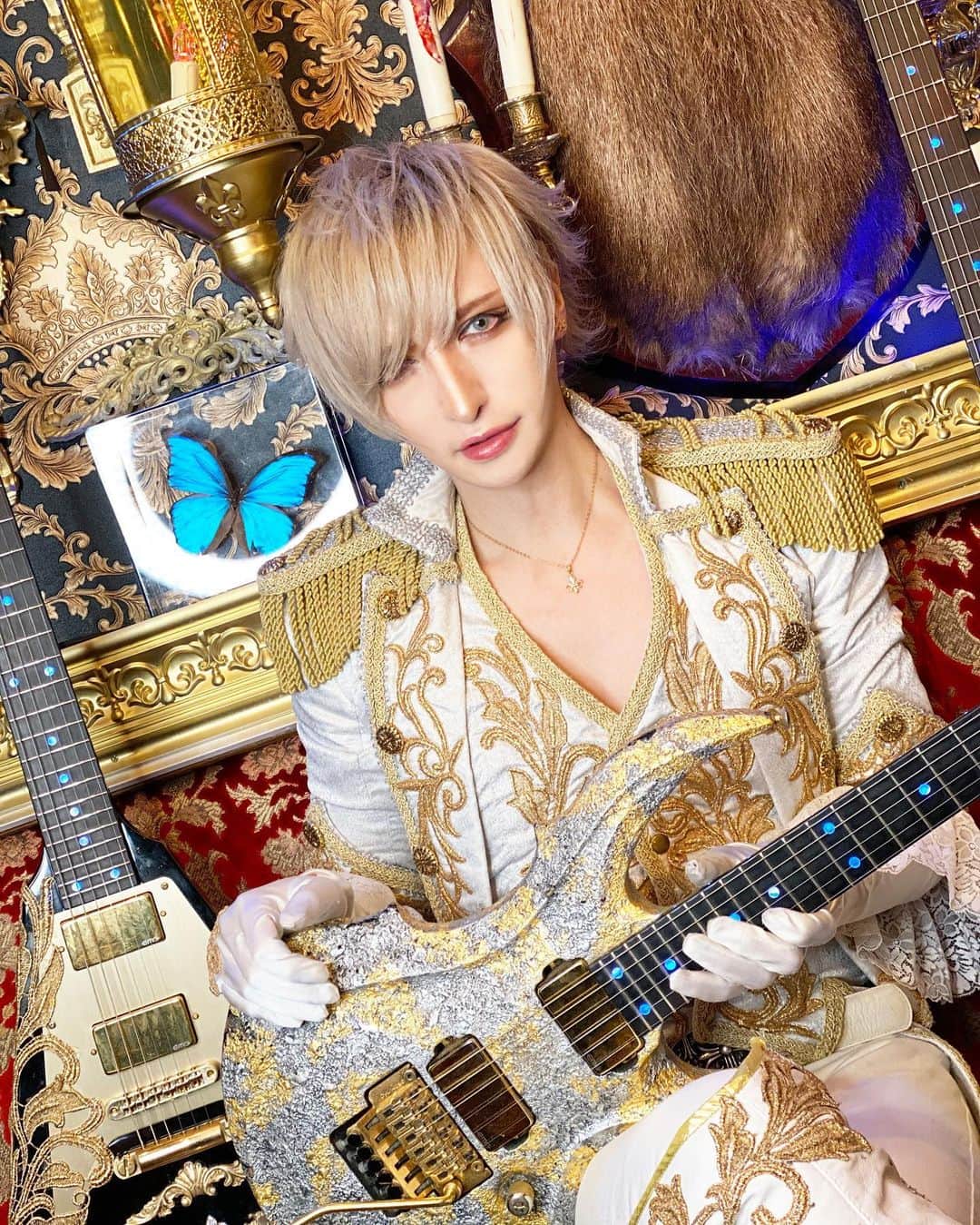 MiA さんのインスタグラム写真 - (MiA Instagram)「ギター教えようか？」2月26日 19時09分 - mia_0917_