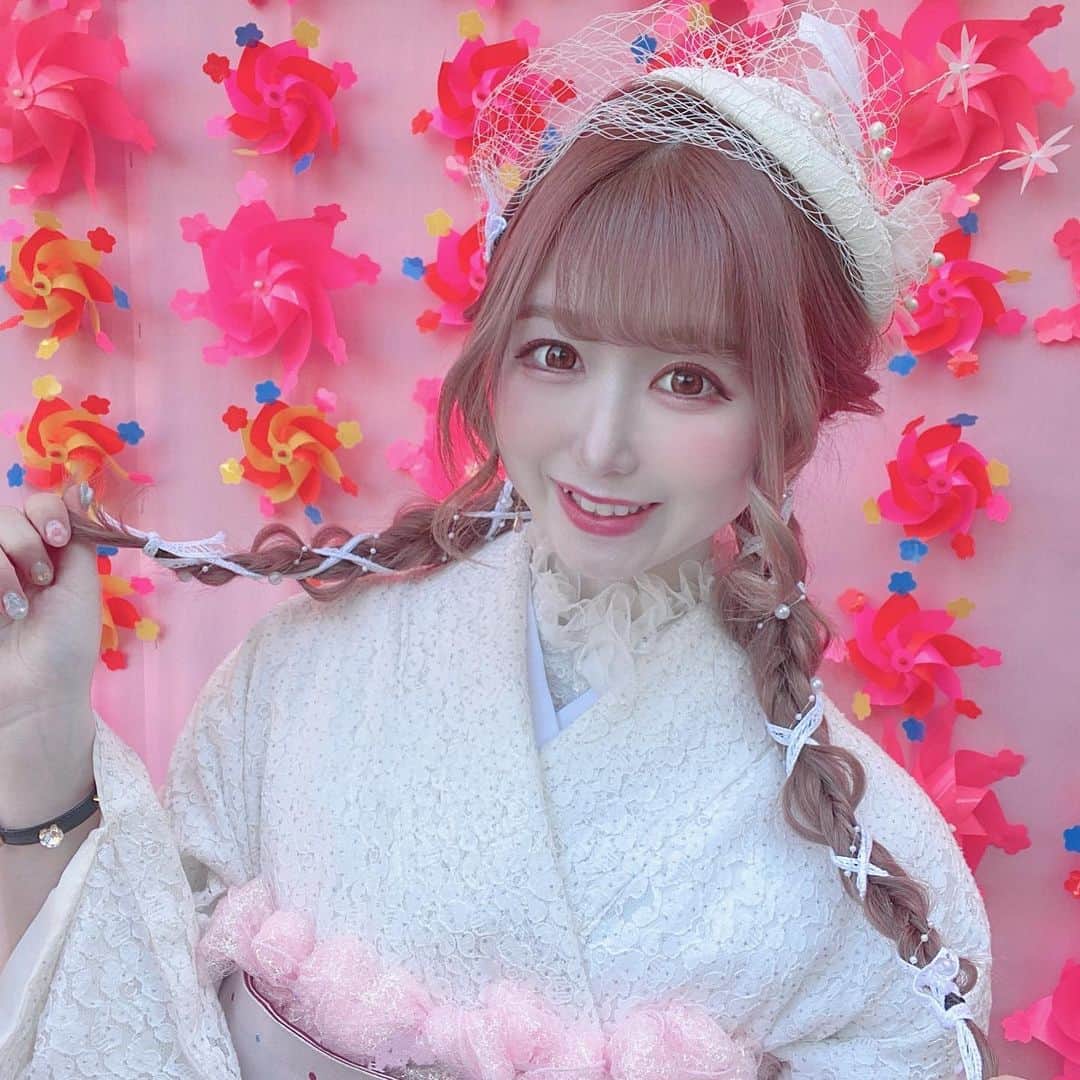 のインスタグラム：「@kimonomiyabi さんでずっと着てみたかったレース着物レンタルしました♥ ヘアアレンジも可愛くしてもらえて大満足(ᐡ⸝⸝- ̫ -⸝⸝ᐡ)  この着物の帯、さくらんぼと桜柄でめっちゃ可愛くない？！🌸  * * #浅草着物レンタル #浅草浴衣レンタル #東京着物レンタル #江戸和装工房雅 #pr #トリドリベース #着物レンタル #着物 #浅草 #着物コーディネート #着物ヘア #レース着物 #着物ヘアアレンジ #浴衣ヘアアレンジ #ヘアアレンジ#アイドル #コンカフェ #コンカフェキャスト #メイド #可愛い  #美男美女と繋がりたい #お洒落さんと繋がりたい #asakusa #kimono #kimonogirl #japanesegirl #japaneseculture #followforfollowback #フォローミー #いいね返し」