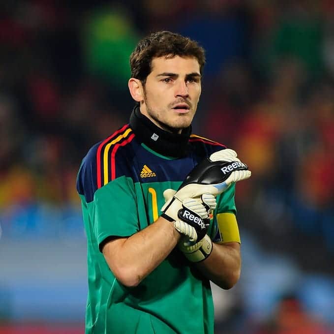 のインスタグラム：「👑👑👑👑 #ikercasillas」