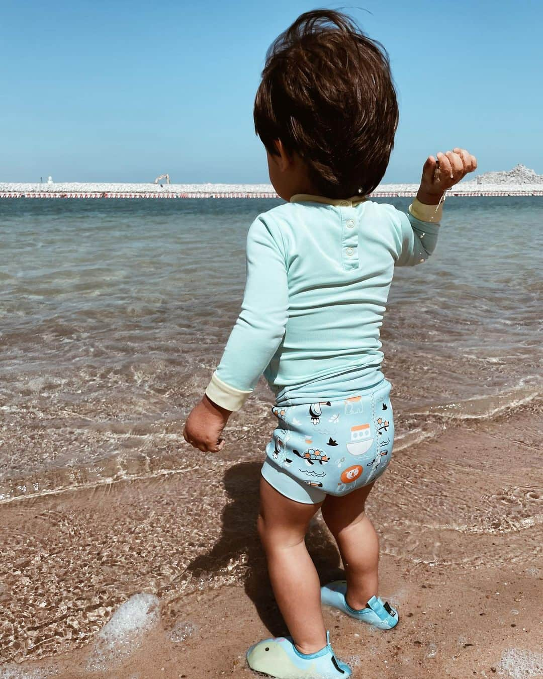 フェルナンド・ベルダスコさんのインスタグラム写真 - (フェルナンド・ベルダスコInstagram)「Beach day ☀️🏖🇶🇦」2月26日 19時26分 - ferverdasco