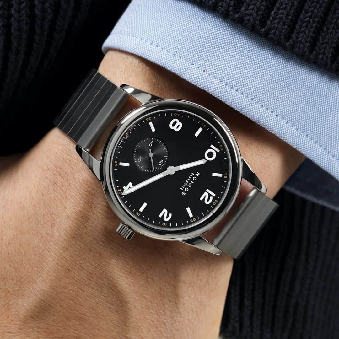 のインスタグラム：「Celebrating 175 years of Glashütte watchmaking—whether in a meeting, rowing, or writing in a journal: Club automatic onyx. This model is limited to 175 pieces, and features the Sport bracelet and the in-house built caliber DUW 5001 adjusted according to chronometer standards.  #nomos #glashütte #clubautomatic」