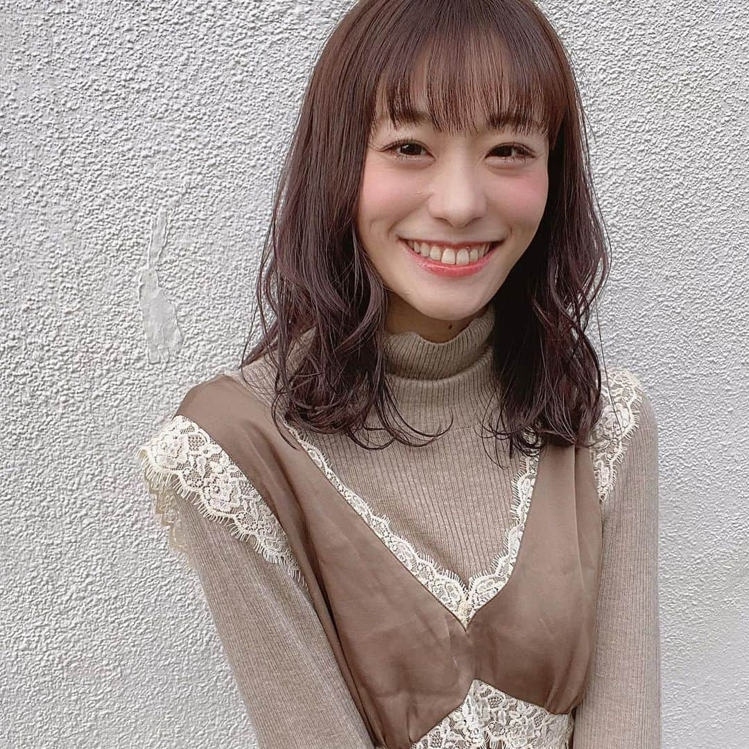 村上ゆりさんのインスタグラム写真 - (村上ゆりInstagram)「💇‍♀️ ・ ・ ・ にゅーへあです❤︎ @pizzicato_sato さんにさらさらさらさらつやつやつやにしてもらいました🥺❤︎ ・  #hair #ポートレート #撮影 #モデル #model #タレント #smile #笑顔 #幸せ #happy #☀ #❤️ #selfie  #東京 #浅草 #japanese  #coordinate #winter #彼女感 #おうち時間 #stayhome #new #thankyou  #ファッション  #コーディネイト #冬コーデ #fashion #ahappynewyear #2021」2月26日 19時42分 - lily_tutu