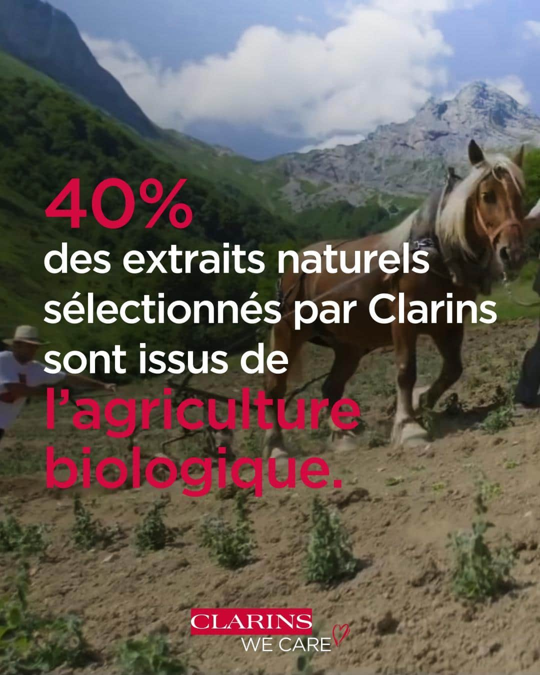 Clarins Franceさんのインスタグラム写真 - (Clarins FranceInstagram)「La beauté responsable au cœur de l’histoire Clarins 💚 ⁣ ⁣ Nous privilégions une agriculture équitable, en travaillant main dans la main avec les populations locales, leurs méthodes d’exploitation et leurs équipements traditionnels.⁣ ⁣ Nous œuvrons pour une traçabilité totale de ces ingrédients à base de plantes, et pour une qualité toujours plus exigeante.⁣ ⁣ #Clarins #ClarinsWeCare #BeautéResponsable #ClarinsEngagements⁣」2月26日 20時05分 - clarinsfr