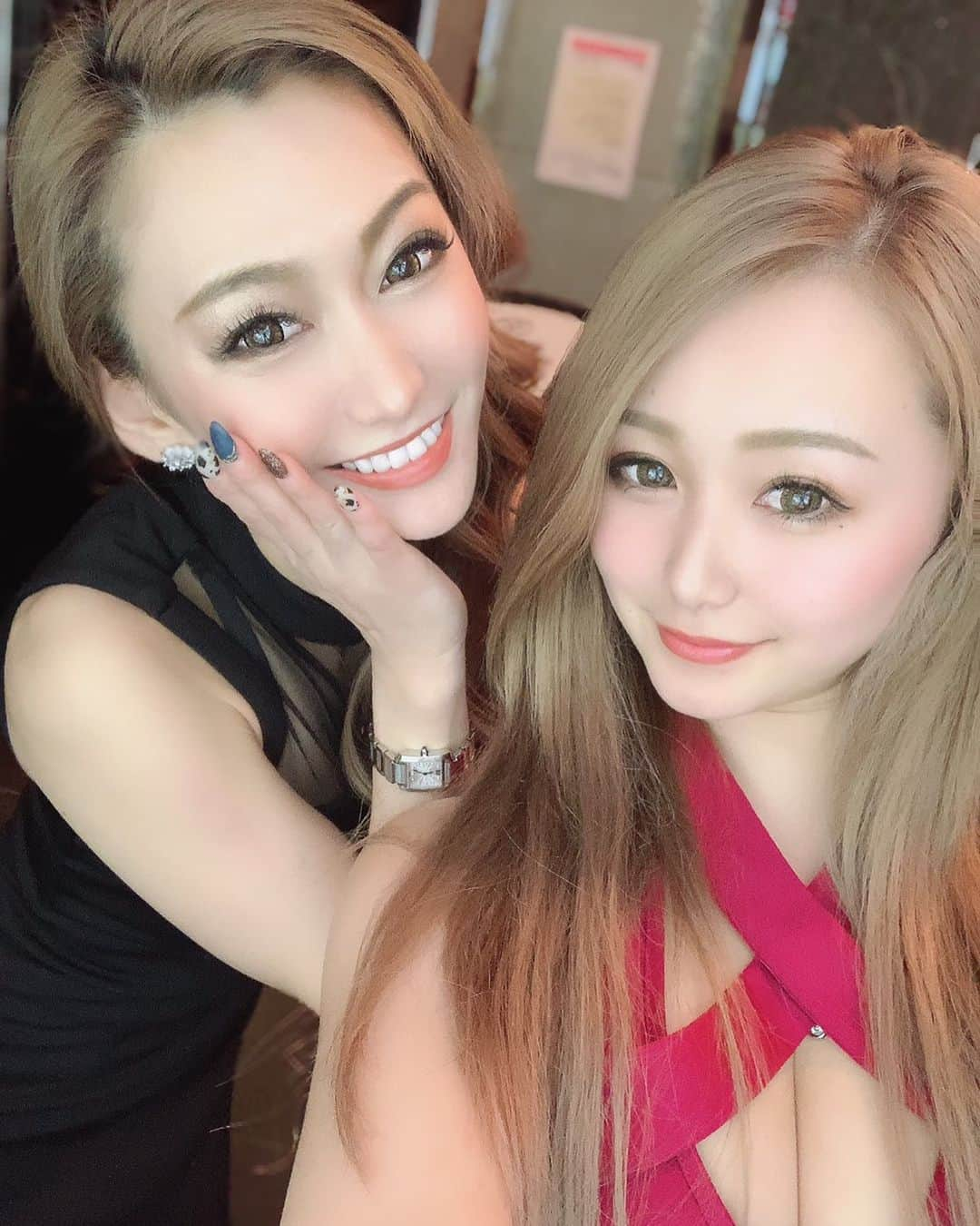 あゆぽよのインスタグラム：「お久しぶりでやんす❤️  投稿を全くしなくなった😂 とゆうより、自撮りをしなくなった笑  もう金曜日！？ 早すぎないか！？  今日も楽しくなりますように😌💓  #錦 #錦3 #錦3丁目 #錦キャバクラ #サロンドゴールド #キャバ嬢 #美巨乳 #巨乳美女 #美女 #詐欺乳 #むちむち #むちむちぼでぃ #わがままボディ #ただのデブ #ダイエット #続けれん」