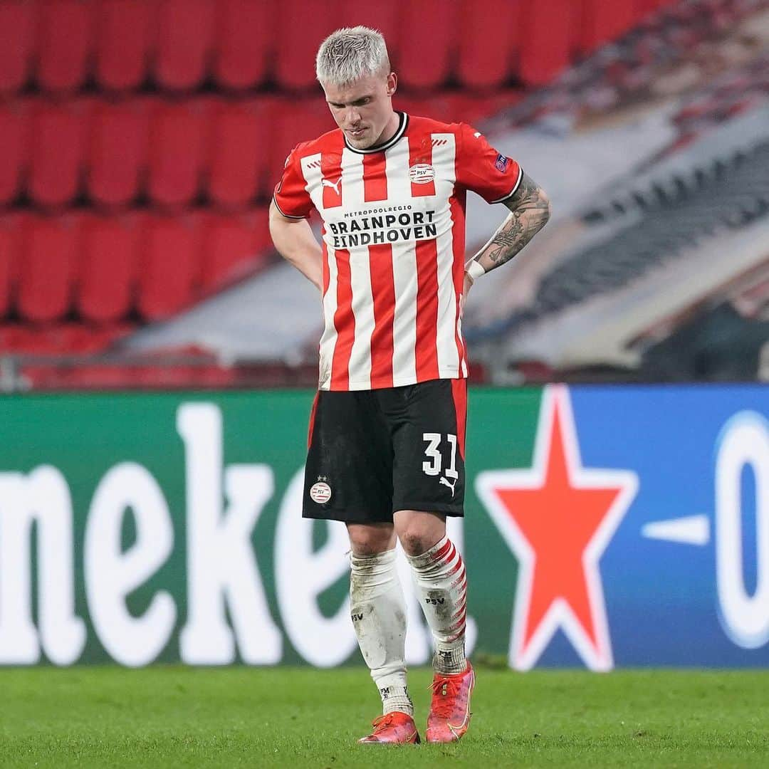 フィリップ・マックスのインスタグラム：「We gave and tried everything.. now we are disappointed, but on Sunday we have to be focused again! #psv #eindhoven #europaleague #trustingod #trusttheprocess」