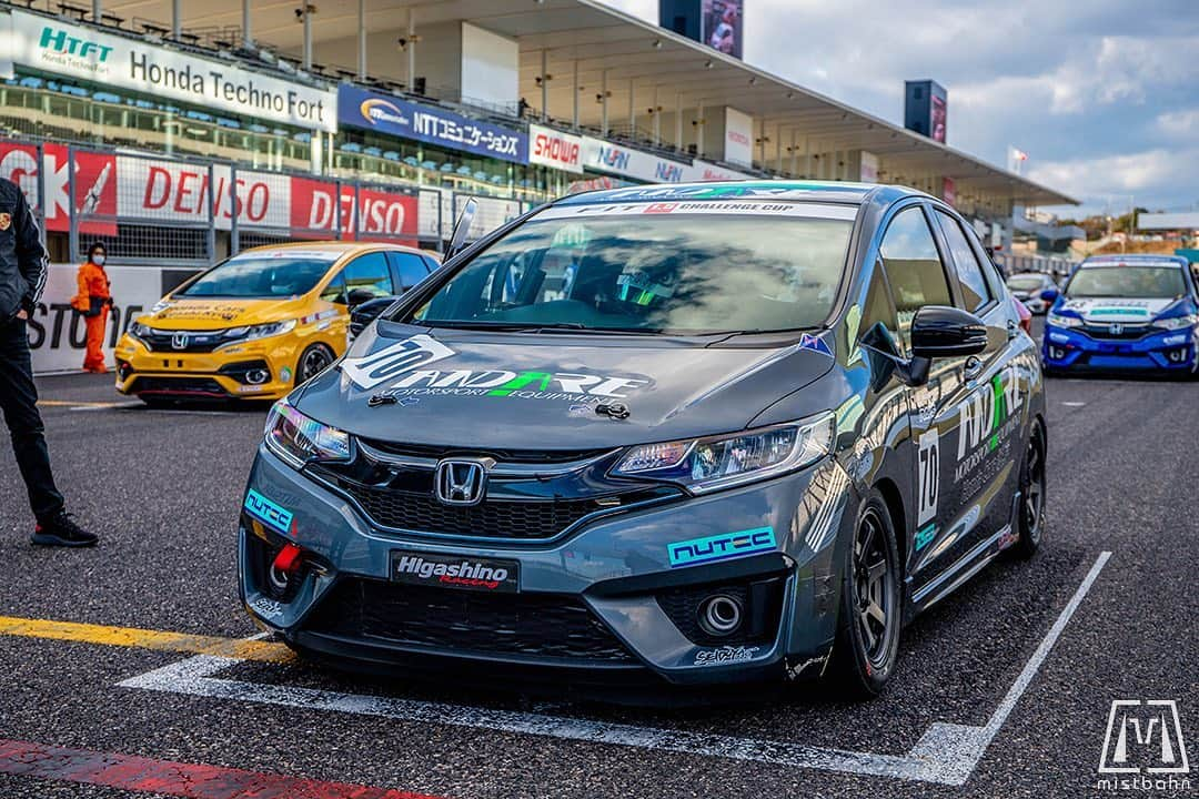 mistbahnさんのインスタグラム写真 - (mistbahnInstagram)「_ ANDARE Honda Cars Kita-Kobe Honda GK5 Fit RS _ Shot on Nov-29 2020 "SUZUKA CLUBMAN RACE FF CHALLENGE Final Round" at Suzuka International Circuit _ driver: @hirobon70 photo: @mistbahn _ _ JP) 2020年11月29日 鈴鹿フルコース(鈴鹿サーキット国際レーシングコース)、鈴鹿クラブマンレース FFチャレンジ最終戦にて撮影。 _ _ #suzukaclubmanrace #鈴鹿クラブマンレース #鈴鹿クラブマン #fitchallenge #fitチャレンジ #suzukacircuit #suzukainternationalcircuit #鈴鹿サーキット #fit #hondafit #hondajazz #ホンダフィット #フィット #gk5 #gk5fit #fitrs  #andare #アンダーレ #ホンダカーズ北神戸 #ホンダカーズ北神戸東野 #hondacars #hondacarskitakobe #seidoya #制動屋 #nutec #timeattack #timeattackjapan #l15b #hondasontrack」2月26日 20時58分 - mistbahn