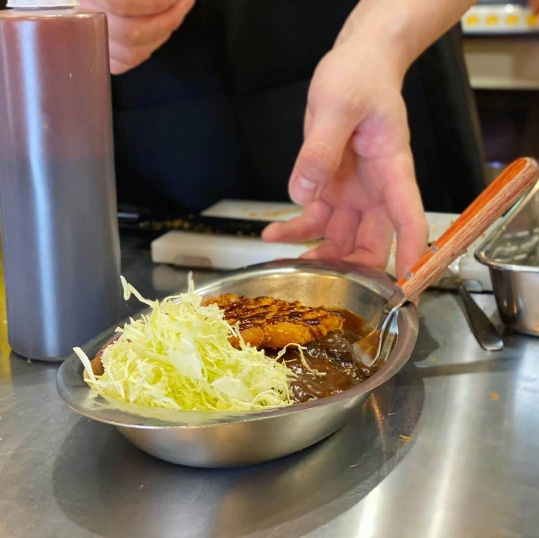 ゴーゴーカレーさんのインスタグラム写真 - (ゴーゴーカレーInstagram)「昨日オープン、ゴーゴーカレー新橋駅前パーク、おかげさまで大好評！ありがとうゴーゴーざいます！！！ . . .  #ゴーゴーカレー #curry #金沢グルメ #japanese  #お得 #gogocurry #カレー #カレーを華麗にいただきます #お取り寄せ #日本 #japan #金沢カレー #金沢 #石川 #カレー部  #揚げ物 #foodstagram  #カツカレー #yummy #サービス #eat　#食べ歩き  #レトルトカレー #新橋グルメ　#新橋カレー　＃新橋」2月26日 20時54分 - gogocurry55