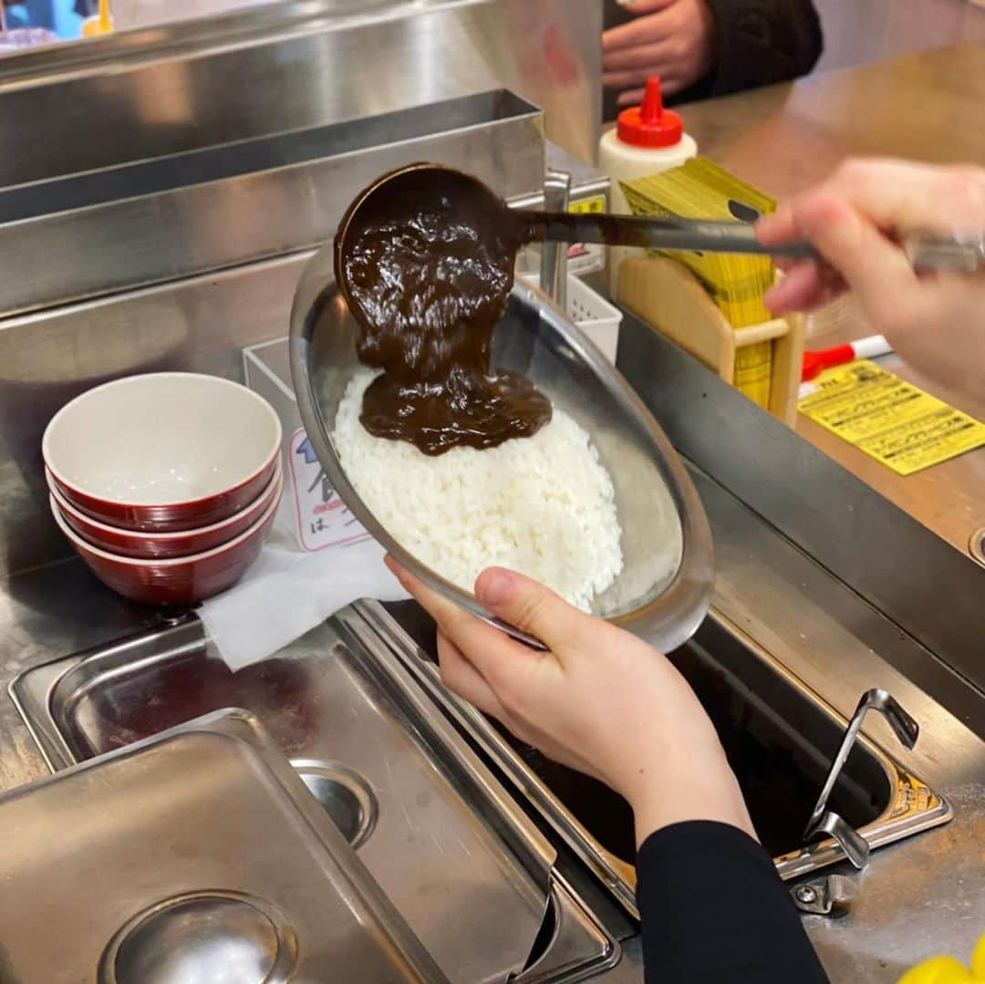 ゴーゴーカレーさんのインスタグラム写真 - (ゴーゴーカレーInstagram)「昨日オープン、ゴーゴーカレー新橋駅前パーク、おかげさまで大好評！ありがとうゴーゴーざいます！！！ . . .  #ゴーゴーカレー #curry #金沢グルメ #japanese  #お得 #gogocurry #カレー #カレーを華麗にいただきます #お取り寄せ #日本 #japan #金沢カレー #金沢 #石川 #カレー部  #揚げ物 #foodstagram  #カツカレー #yummy #サービス #eat　#食べ歩き  #レトルトカレー #新橋グルメ　#新橋カレー　＃新橋」2月26日 20時54分 - gogocurry55