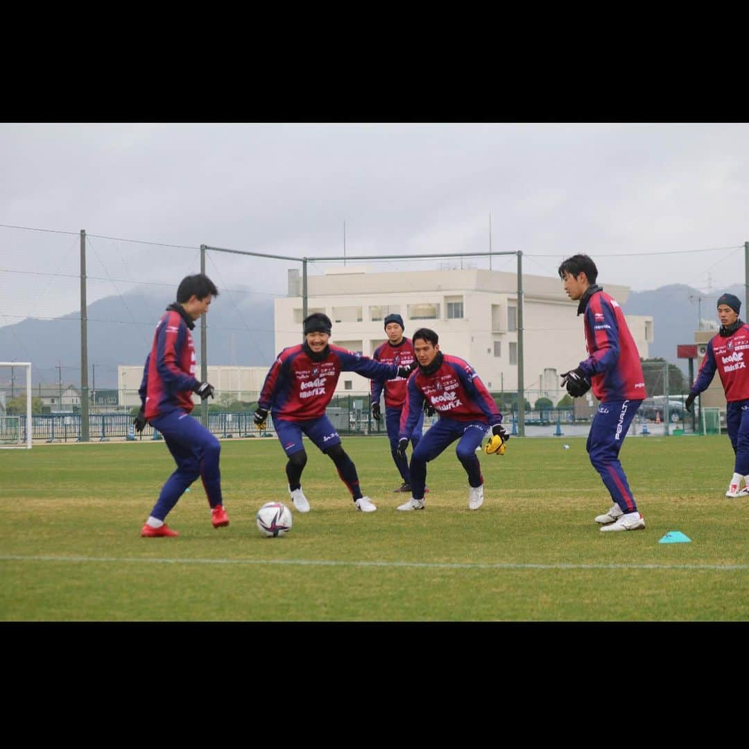 喜山康平さんのインスタグラム写真 - (喜山康平Instagram)「Getting ready for Sunday @fagianookayama 💪🏼⚽️  #jleague  #Jリーグ開幕　 #6」2月26日 21時06分 - koheikiyama_