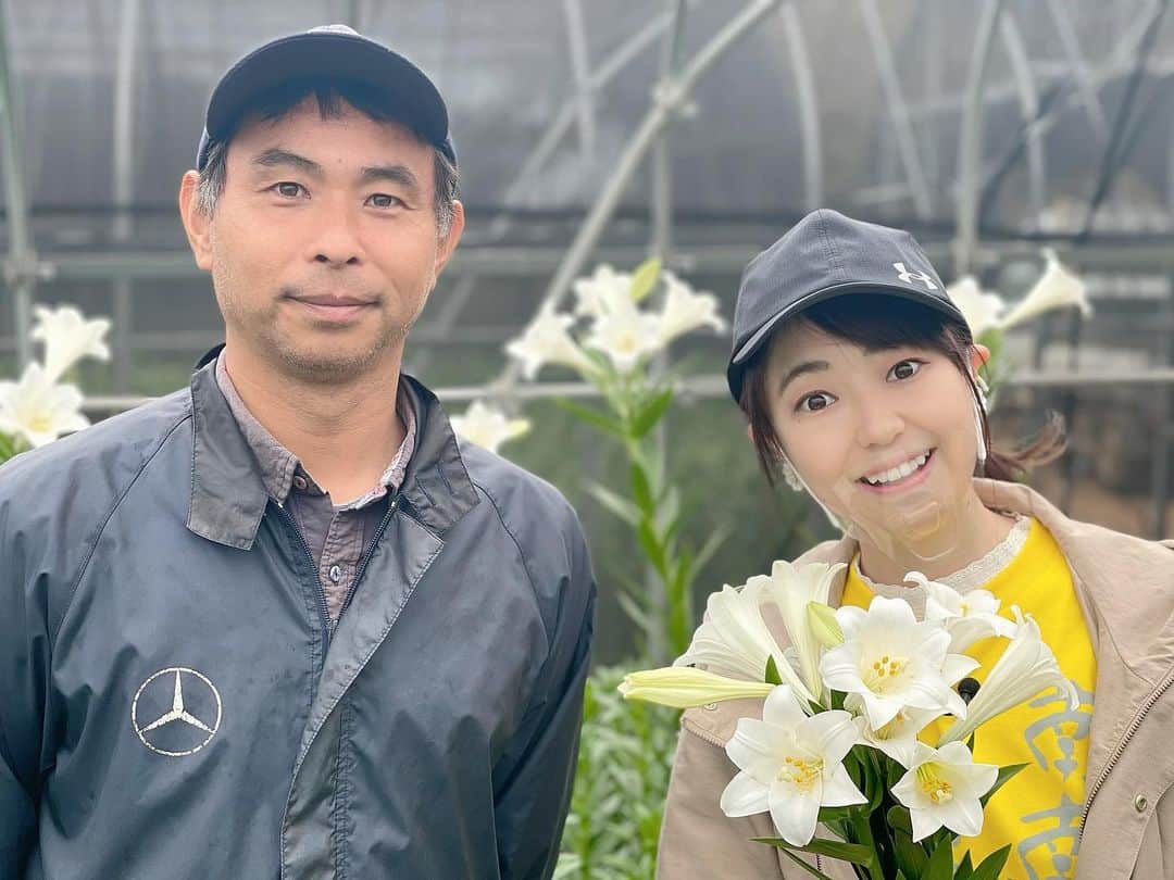 山口真奈さんのインスタグラム写真 - (山口真奈Instagram)「土曜日の﻿ 正午からは MBCテレビ 週刊1チャンネル﻿ 1時半から MBCラジオ 青たく です📺📻🎶﻿ ﻿ 今週の週刊1チャンネルの山口プロモーションでは沖永良部島について紹介します✨✨﻿ ﻿ 沖永良部島といえばユリの花💐新種の可愛らしいユリ、無花粉ユリ、そしてゴージャスな八重咲きのユリも登場します！﻿ ﻿ また、ITを使って島を盛り上げるみなさんも紹介します💻✨私たちも体験できる、画期的な取り組みを紹介しますよ。﻿ ﻿ あすもよろしくお願い致します！﻿ ﻿ ☆☆☆☆☆☆☆☆☆☆☆☆☆☆☆☆☆☆☆☆☆☆☆☆﻿ ﻿ #鹿児島 #kagoshima #mbc #mbcテレビ #週刊1チャンネル #番組 #テレビ #青たく #ラジオ #山口プロモーション #アナウンサー #山口真奈 #離島 #沖永良部島 #沖永良部 #リゾート #ユリ #花 #旅行 #旅 #鹿児島旅行 #okinoerabu #okierabu」2月26日 21時17分 - manayamaguchi0417