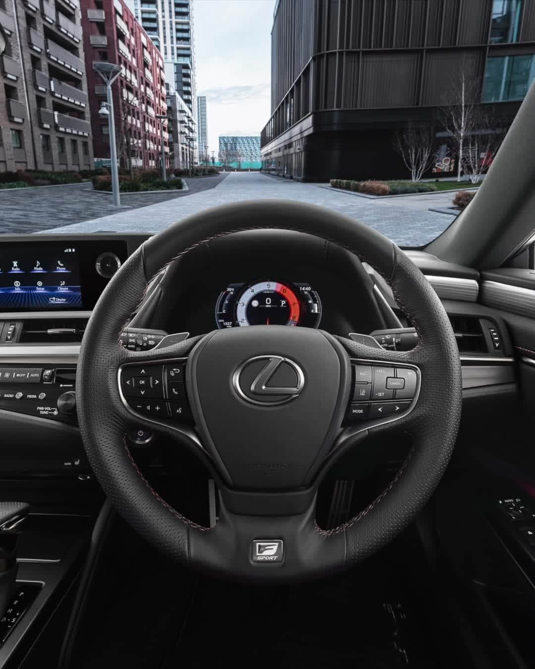 Lexus UKのインスタグラム：「Experience a driver's eye view of the #LexusES F Sport. Do you like what you see?」