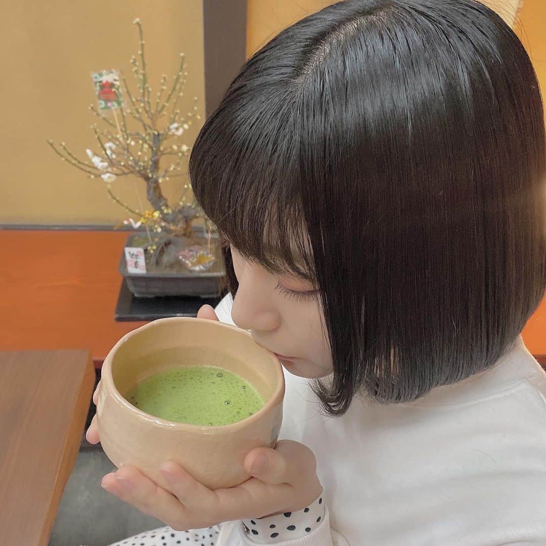 寺田陽菜のインスタグラム：「今月のプロデュース生写真📷 古町の美豆伎庵金巻屋さんで撮りました☺︎ 抹茶も和菓子も美味しかったです🍵 #新潟 #古町 #美豆伎庵金巻屋 #followme #팔로우」