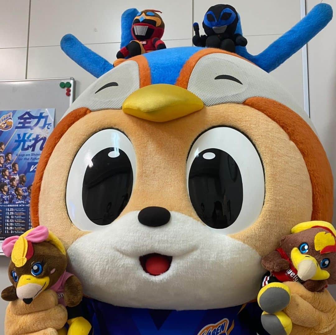 ヴィヴィくんさんのインスタグラム写真 ヴィヴィくんinstagram かいまく かいまく まっくまくっ まもなく ことしはじめてのしあい 金沢せんキックオフです 今日はあさから Jリーグかいまくフェス オール V ファーレンにしゅつえん その