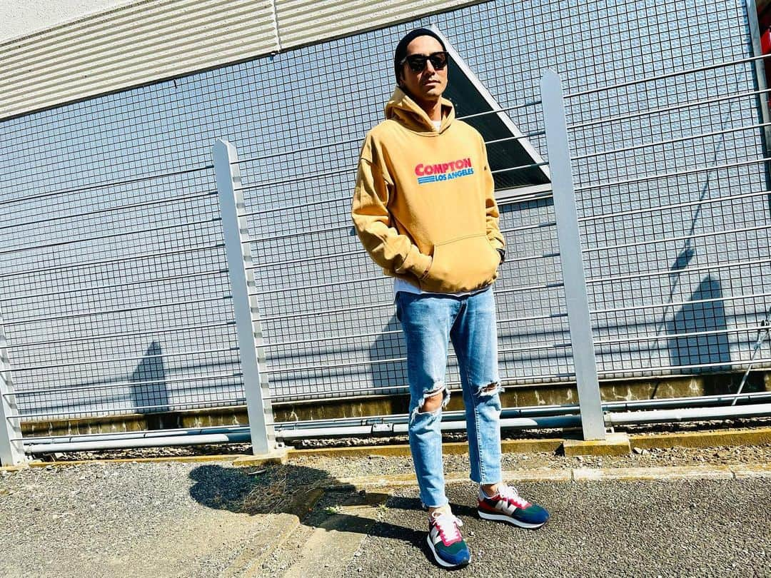 肥野竜也さんのインスタグラム写真 - (肥野竜也Instagram)「【NewBalanbe】﻿ ﻿ ﻿ @newbalance 「MS237」﻿ レトロとモダンを両立したデザイン✨﻿ 春コーディネートのアクセントにオススメ😋👍﻿ ﻿ ちなみに…人気があり過ぎて（限定品）品薄状態😅﻿ 興味ある方はお急ぎください〜﻿ ﻿ ﻿ #肥野ファッション﻿ #メンズファッション﻿ #男性ファッション﻿ #パパコーデ﻿ #シューズ﻿ #スニーカー﻿ #newbalance﻿ #ニューバランス﻿ #MS237」2月26日 21時48分 - tatsuya_hino