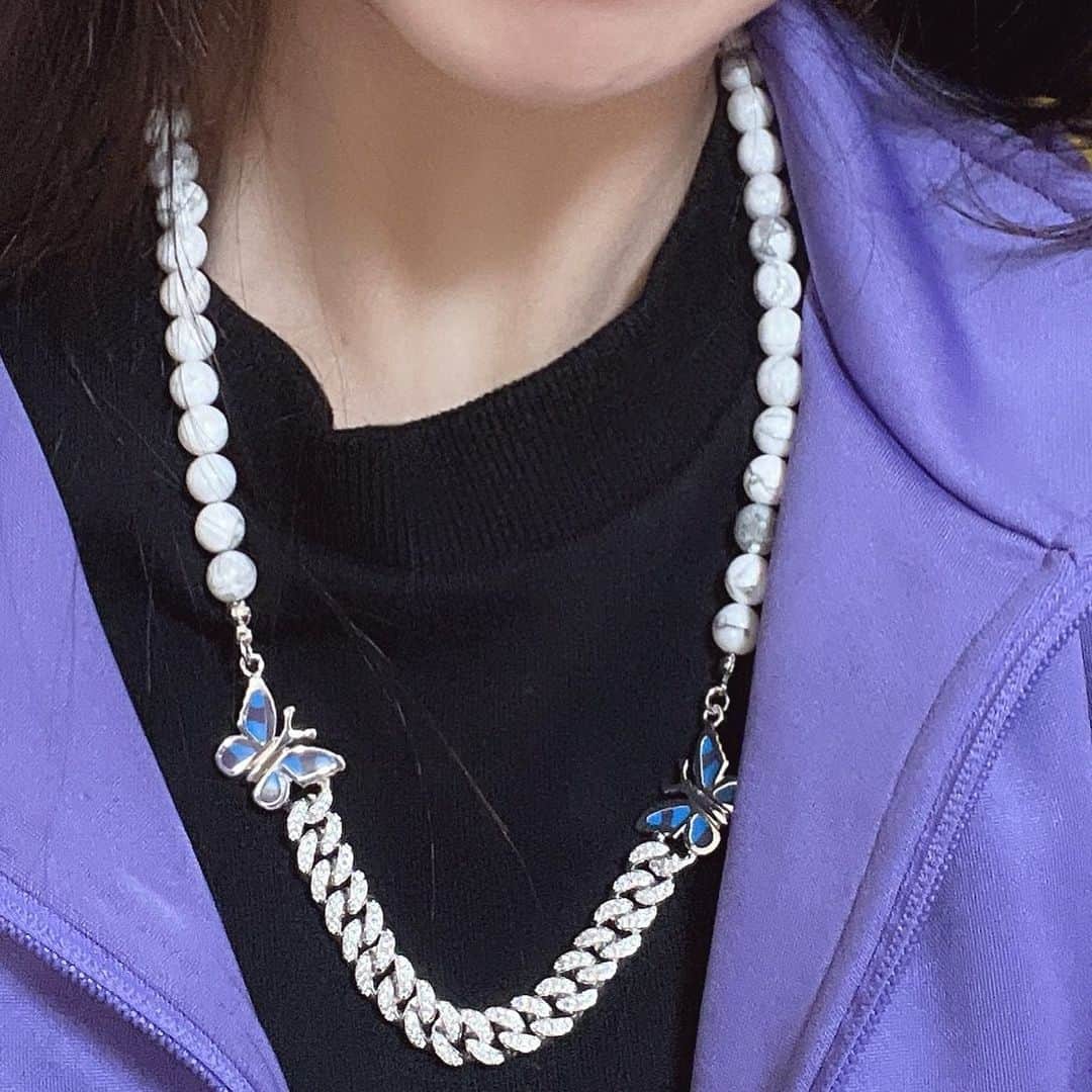 中野みやびさんのインスタグラム写真 - (中野みやびInstagram)「おきに☺️  #stugazi #necklace #ネックレス #brand #可愛い #cute #おしゃれ #韓国 #butterfly #お気に入り #大理石 #blue #蝶々 #中野みやび #みやび」2月26日 21時50分 - n_miyabi0123