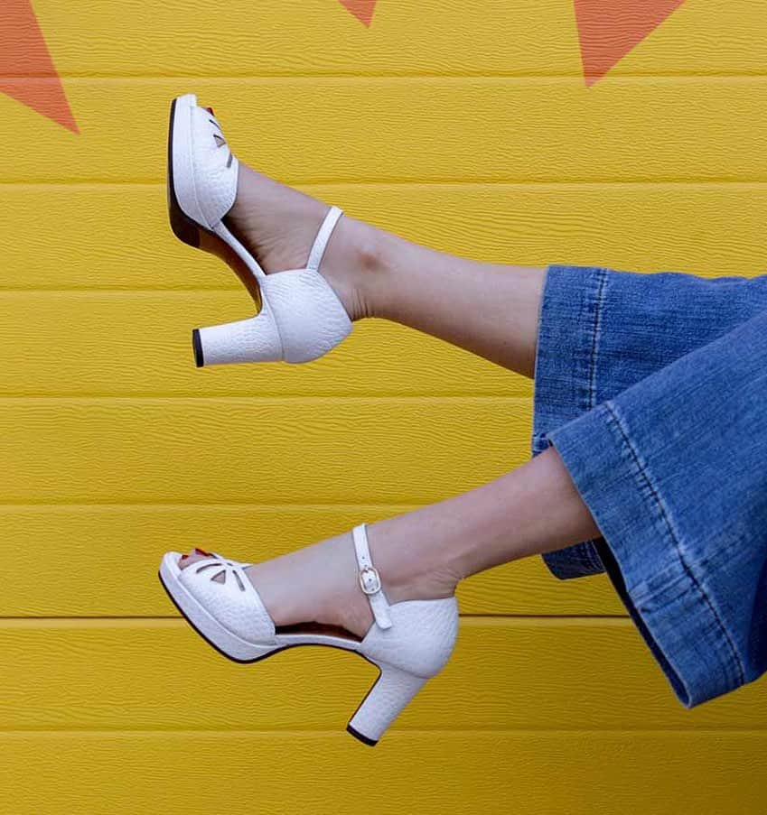 チエミハラのインスタグラム：「Our Top 10 is just breathtaking 🤍 would you agree? Style NOSHI at chiemihara.com  . . . #ilovemychies #chiemihara #chie #chiemiharashoes #madeinspain #shoesmadeinspain #womanshoes #top10 #designershoes #vintageshoes #vintagefashion #bridalshoes #shoeaddict #shoeslovers #shoesmadeforhappiness #ss21 #newcollection」