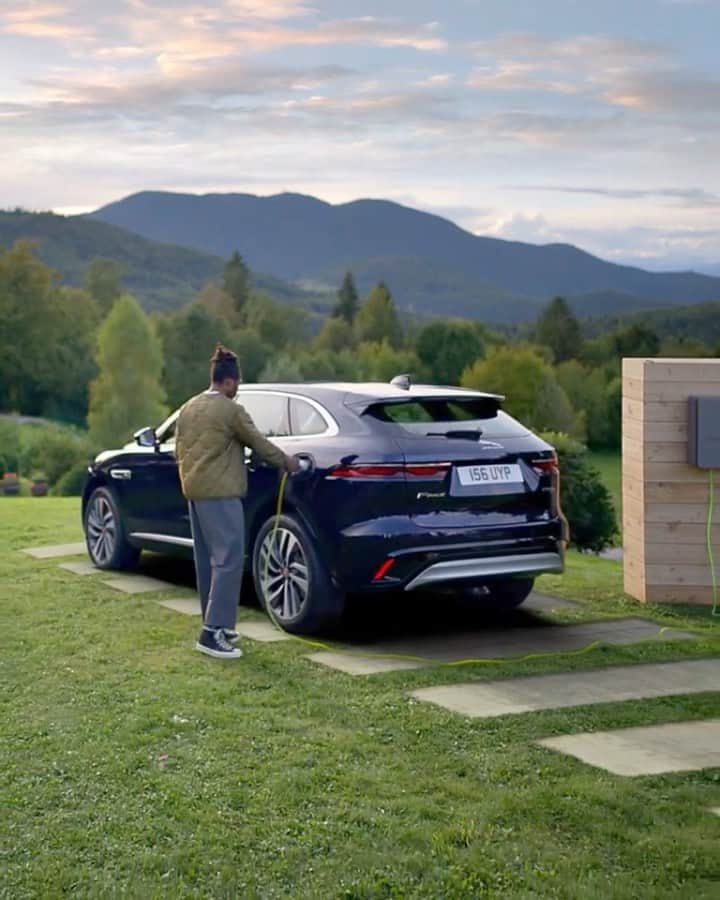 Jaguarのインスタグラム：「"I care about my prints. I also care about my footprint." - @MishaelPhillip, #Photographer.   Discover the New #Jaguar #FPACE #PHEV, with 0-80% charge in as little as 30 minutes. Hard to forget.   #JaguarCreators #Premium #Luxury #Performance #SUV #ElectricCars #PHEV #Hybrid #AWD #Technology #Sustainability #Photography #CarsofInstagram」