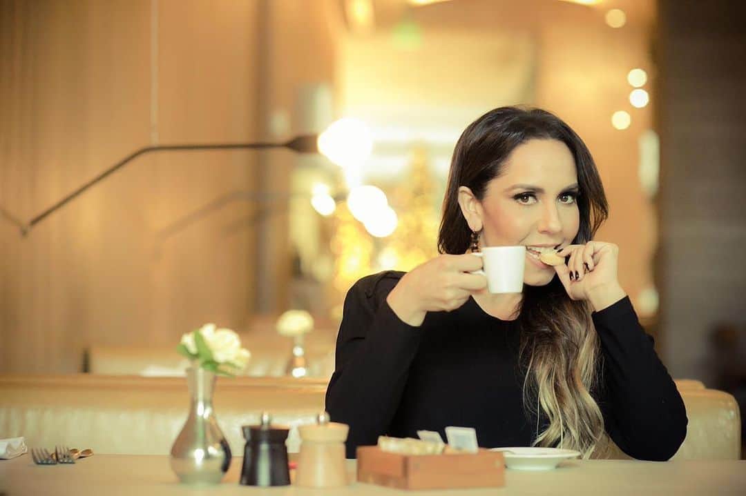 Mulher Melãoのインスタグラム：「Bom dia ☕️❤️ @nelsonalvesjr」