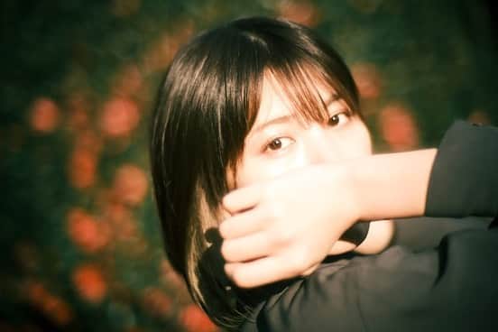 原あやののインスタグラム：「西陽が好き  photo by @nbutterfly555  #ポートレート#カメラ#被写体#フィルム#camera#film#japan#tokyo#portrait#photography」
