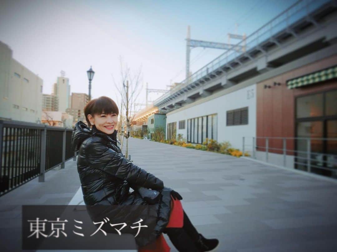 大山恵理乃のインスタグラム：「東京ソラマチができて、 ﻿ 東京ミズマチができて。﻿ ﻿ ﻿ 次はおそらく東京モリマチができるやろう。﻿ ﻿ ﻿ ﻿ 知らんけど。﻿ ﻿ ﻿ ﻿ ﻿ ﻿ ■女子旅photo   撮影→ @eristavi_official さん  . .  도쿄에는 새로운 명소가 ﻿ 여러가지 생겨서 있다. ﻿ ﻿ ﻿ ﻿ ﻿ #東京ミズマチ﻿」