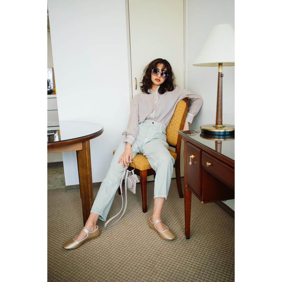 中田みのりのインスタグラム：「@cepo.bluemate 👖💫 #cepo #セポ #cepodenim #デニムスタイル #outfit」