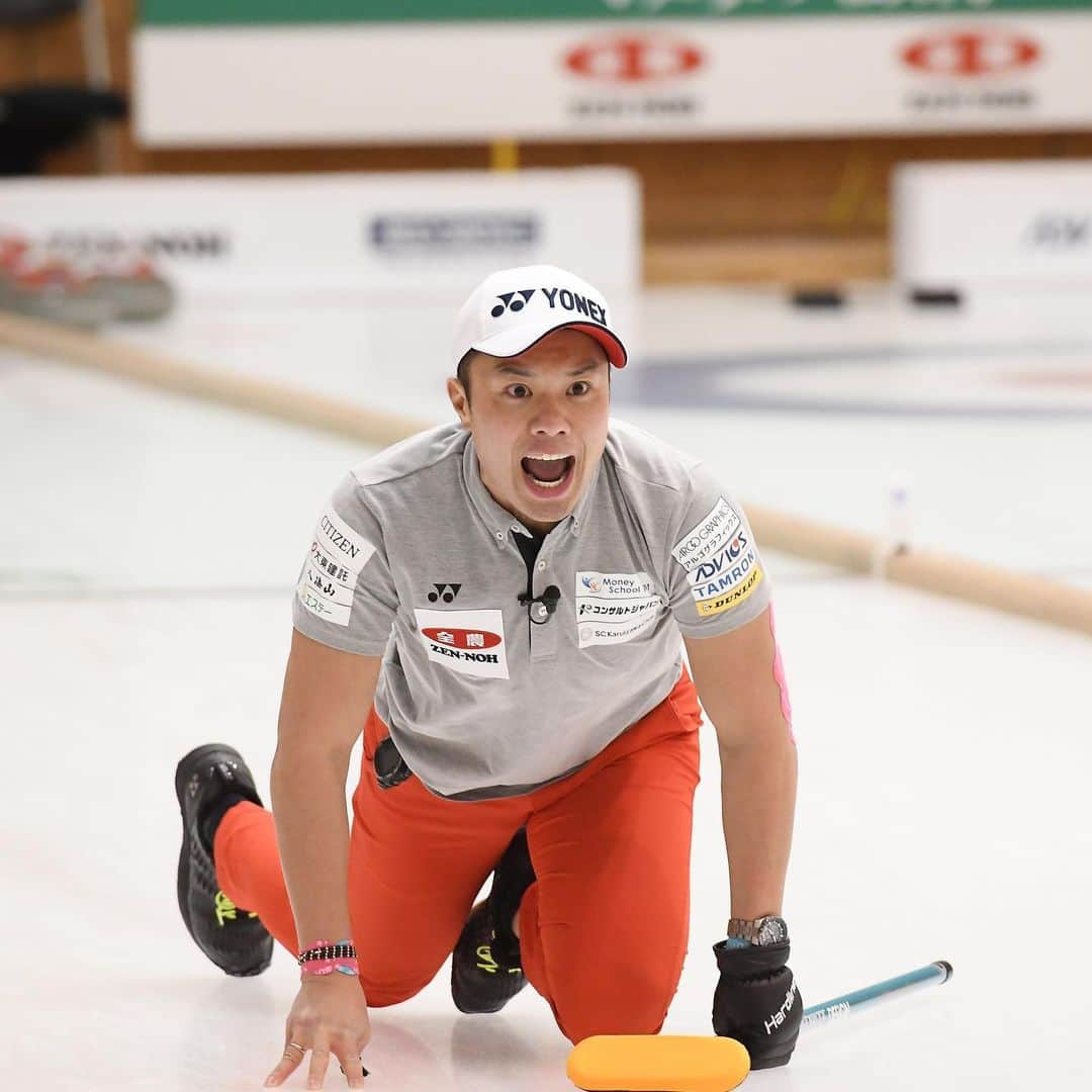 山口剛史のインスタグラム：「明日もガッツリ叫んで行きます🥌 写真:JCA IDE #カーリング #ミックスダブルス #フジヤマ #ライフドアーズ  #yonex #いつチョレイ出ますか #明日叫びます」