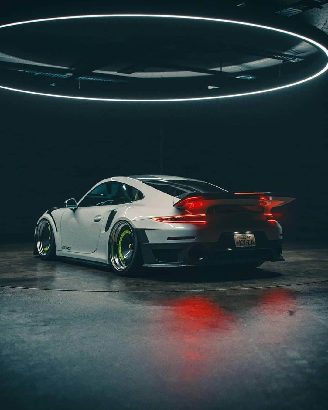 CarsWithoutLimitsさんのインスタグラム写真 - (CarsWithoutLimitsInstagram)「The Perfect Porsche GT2 RS by @the_kyza  #CarsWithoutLimits #Porsche #GT2RS」2月26日 22時33分 - carswithoutlimits