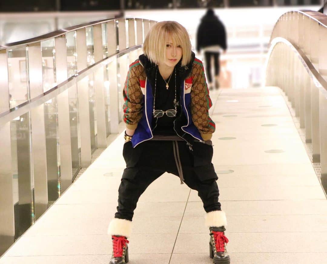 マシロンケーキのインスタグラム：「. There was a very nice bridge so I put it in parentheses!」