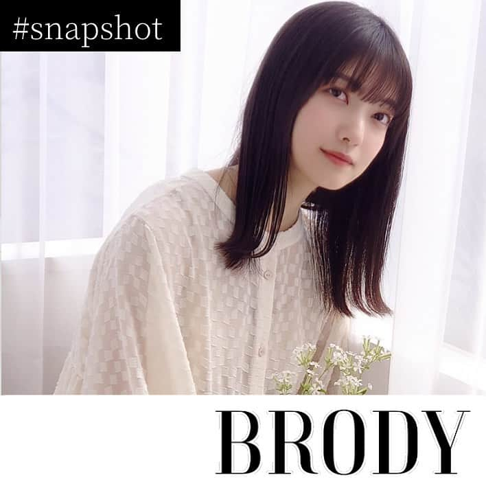 BRODY（ブロディ）さんのインスタグラム写真 - (BRODY（ブロディ）Instagram)「🤍オフショット🤍  . 僅かですが #大園玲 さん ポストカード付HMVオンラインの在庫が復活致しました。 皆さまありがとうございます🥲🤍  お求めの方は下記URLからどうぞ👇️ bit.ly/2ZkvBBD  たくさんのご感想もありがとうございます！  まだまだオフショットございますので、 ぜひタグをつけて感想をpostしてくださいね🧸✨ お待ちしております！  #感謝オフショ  〰︎〰︎〰︎〰︎〰︎〰︎〰︎〰︎〰︎  #brody  #櫻坂46 #櫻坂46好きな人と繋がりたい #櫻坂46好きな女ヲタさんと繋がりたい #櫻坂好きな人と繋がりたい #大園玲推しと繋がりたい #大園玲推し #大園玲好きな人と繋がりたい #大園玲好きな女ヲタさんと繋がりたい #大園玲ちゃん推しと繋がりたい #大園玲ちゃん推しの女オタさんと繋がりたい #おおぞのれい #大園メモ ✍️」2月26日 22時51分 - brody_magazine