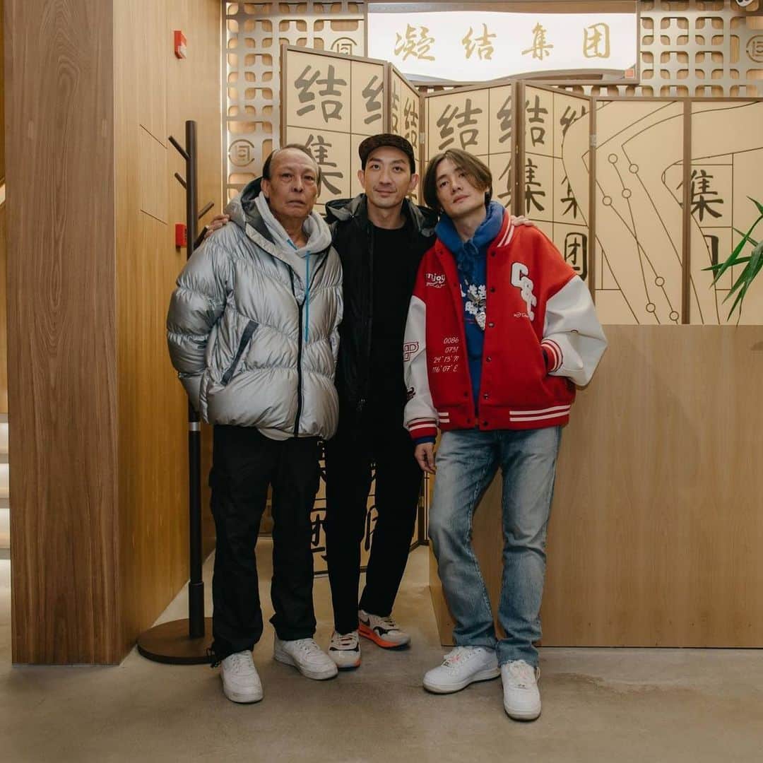 サム・リーのインスタグラム：「Retro 15👊🏻@juicestore @edcee3000 @kpee」