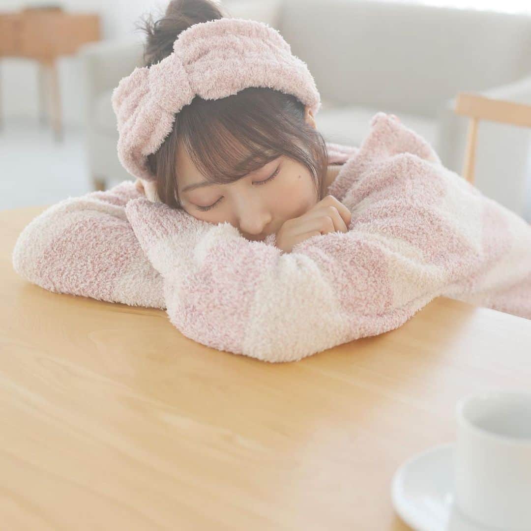 小桃音まいのインスタグラム：「🤍. . SRありがとうございました❤︎. . みんなのおかげで今日も. しあわせな夢が見れそうです、、💭. . おやすみなさい🐏🐏🐏.」