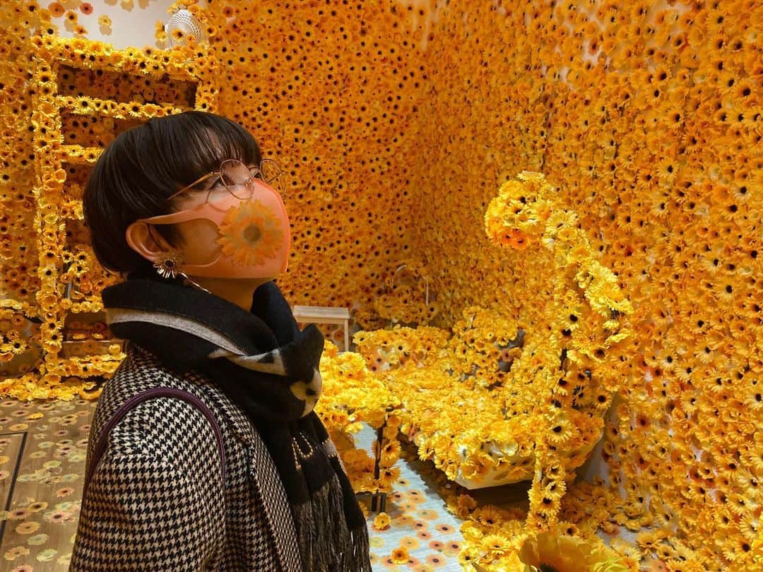 片山陽加さんのインスタグラム写真 - (片山陽加Instagram)「みんちゃんに誘ってもらって #草間彌生美術館 へ 強烈、パワフル、ギラギラ。 素敵空間でしたわ。 ありがとう、みんちゃん！！」2月26日 23時45分 - haachandyoo