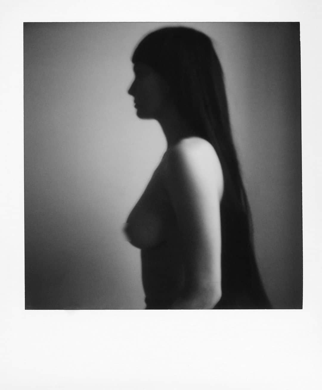 AnOther Magazineさんのインスタグラム写真 - (AnOther MagazineInstagram)「A series of intimate Polaroids taken during lockdown, by @kristinashakht⁠⁠ ⁠⁠ Kristina Shakht shares the healing story behind her photo essay Emmi and the Orchids – a “comforting” study of the female body captured from her Brooklyn bedroom. “I want this photo essay to be a work of love and give a feeling of safe space, the feeling that you get when you look at fluffy clouds or walk barefoot on the grass,” says Shakht. “Comforting, new and clean.” Link in bio 📲⁠⁠⁠ ⁠⁠ 📸  is Emmi and the Orchids, photography by @kristinashakht, model @emmishockley」2月26日 23時48分 - anothermagazine