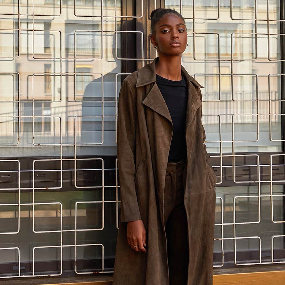 イネスエマレシャルのインスタグラム：「We take care of our planet by using only sustainable fabric and closely monitoring our entire production chain 🌏💗  For more information visit our website (link in bio) 📩  • Gustave coat & Geppy pants, suede leather  #inesetmarechal #musthave #fashion #essentials #winter #cosy #mood #sustainablefashion #frenchfashion #style #parisienne #elegant #elegance #luxe #prestige #leather #inspiration #lookideas #madeinfrance #france #paris #frenchbrand #style #look #madeinfrance」
